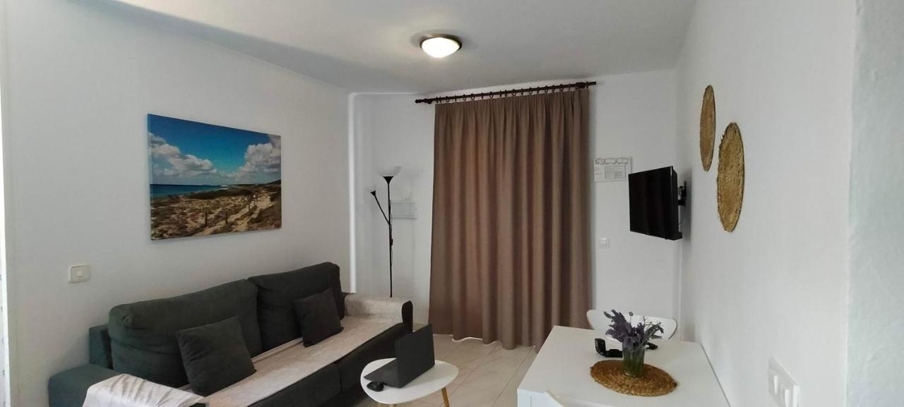 California Apartment Cala'N Blanes (Menorca)